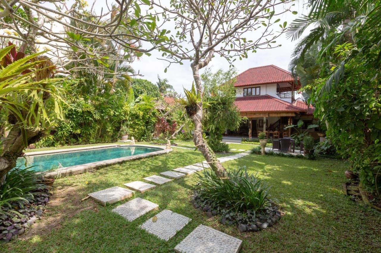 Villa Poppy Seminyak Exterior foto